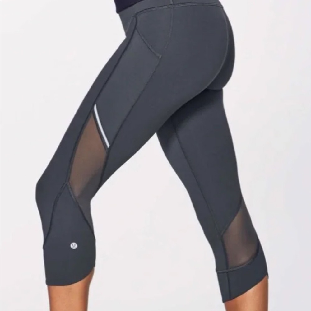 lululemon Home Stretch Crop 19” full-on luxtreme in melanite